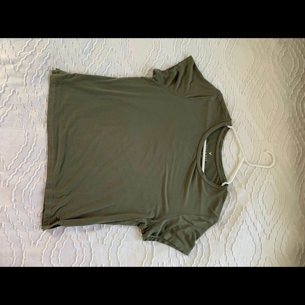 AMERICAN EAGLE t-shirt